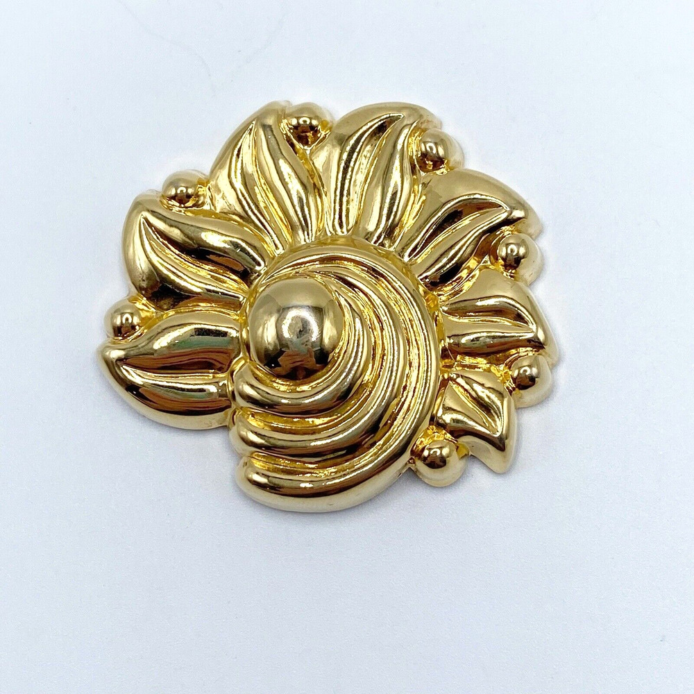 Vintage Gold Tone Abstract Flower Sunburst Scarf Clip Textured 3-D Modern 80s